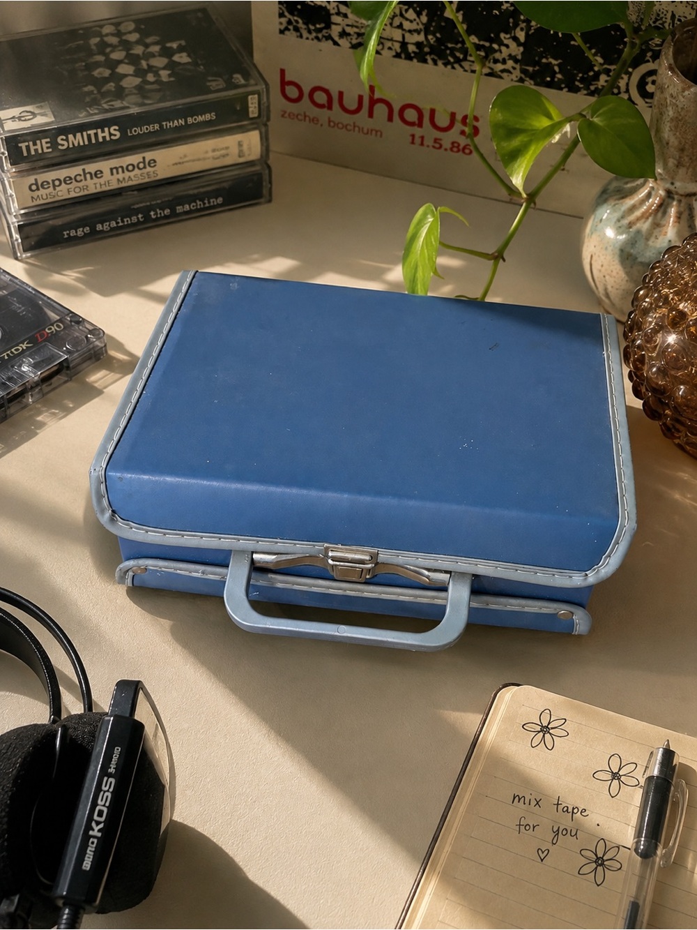 Blue Vintage Cassette Tape Storage Carry Case Retro suitcase style